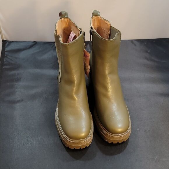 BRAND NEW SAM & LIBBY WOMEN' CHELSEA BOOTS - Picture 2 of 15